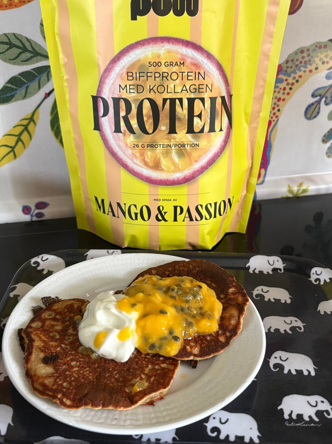 Mjölkfria pannkakor med mango & passion