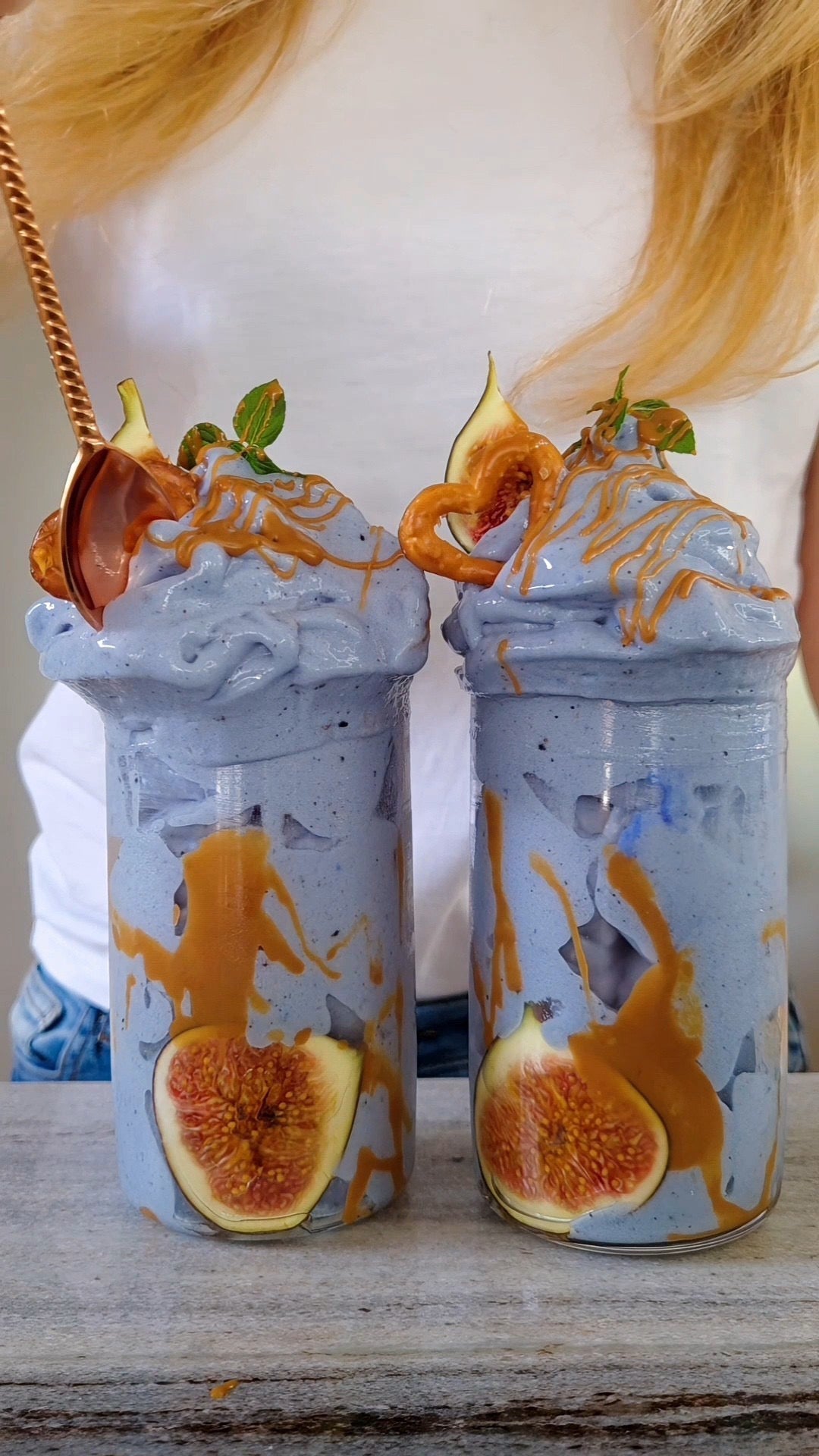 Himmelsblå mjukglass nicecream